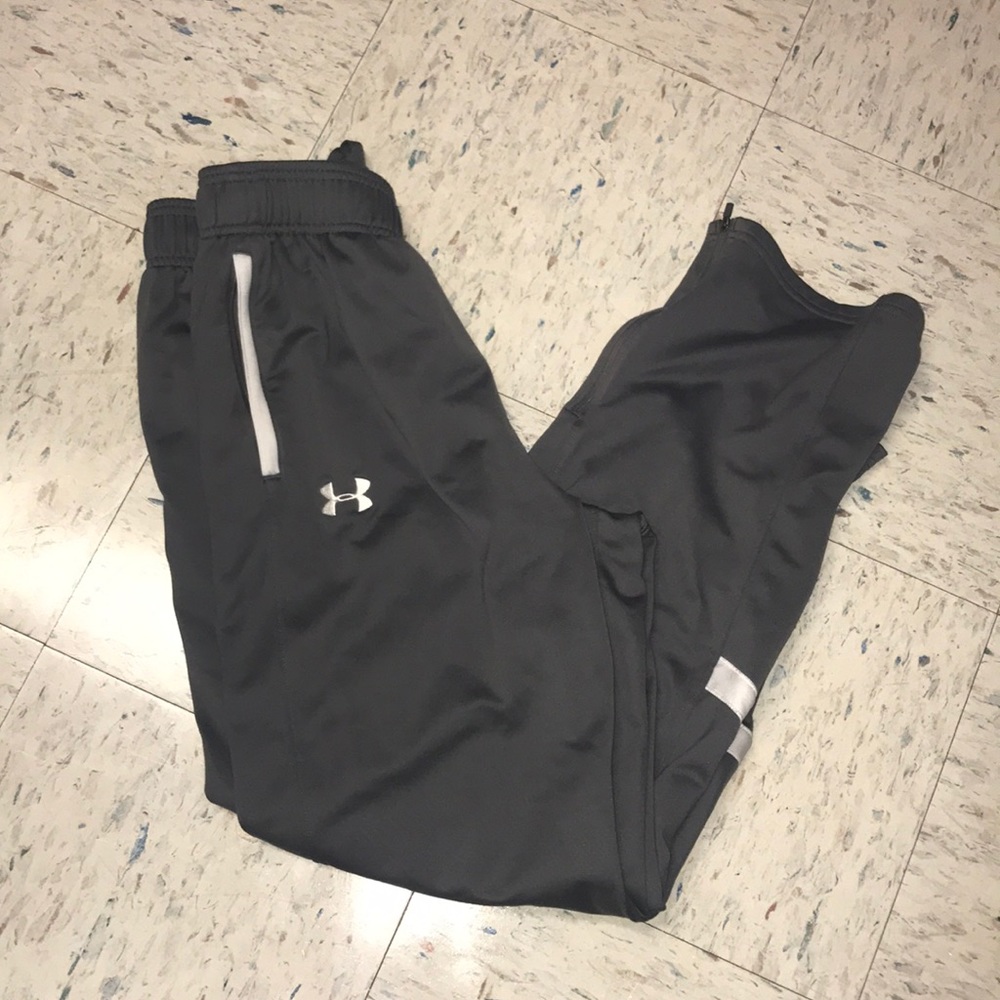 Grey medium under armour sweatpants